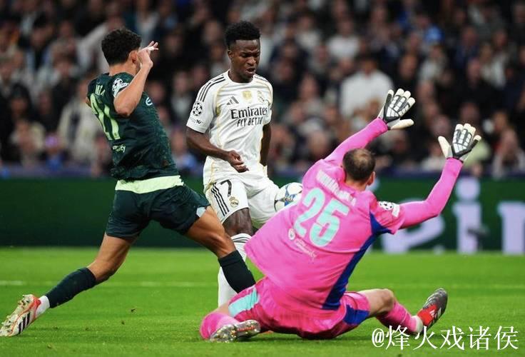 欧冠激战1-2:14亿豪门逆袭未果,近8场仅获2胜 欧冠激战1-2:14亿豪门逆袭未果,近8场仅获2胜